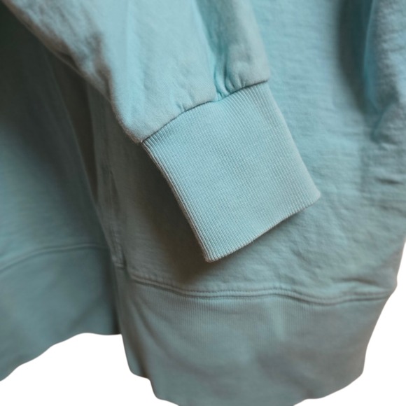 Athleta Aqua Blue Renew Sweatshirt XXS Back Cutout Keyhole Pullover
Athleisure - Picture 9 of 9